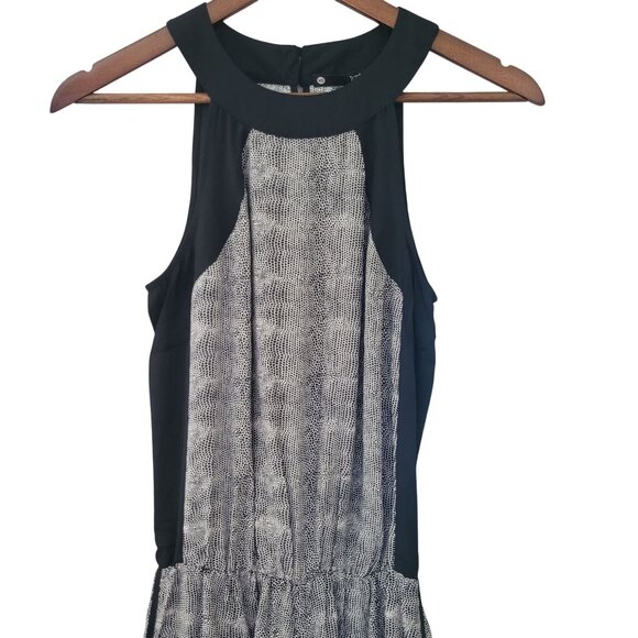 Revolve Krisa Sleeveless Drop Waist Dotted Patern Romper Size XS Black White NWT - Picture 6 of 8